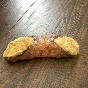 Large cannoli candle